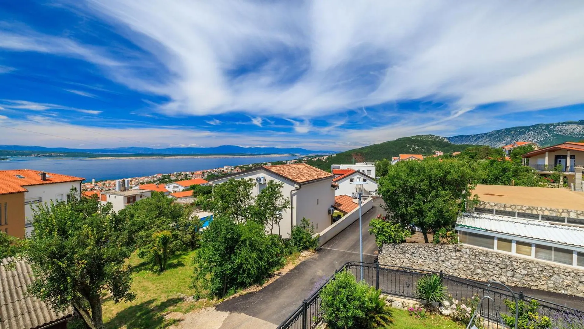 Apartments Jozic Crikvenica 0*,